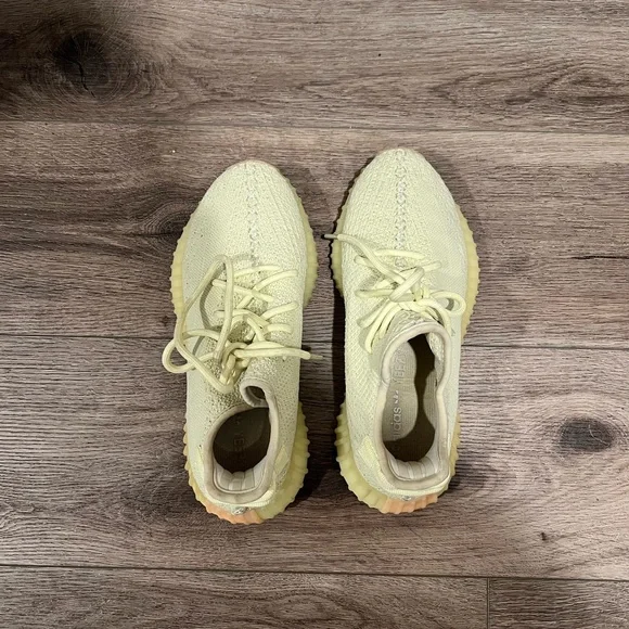 adidas gazelle silver green womens Chicsneaker – Women Light Yellow Low top sneaker main image 0